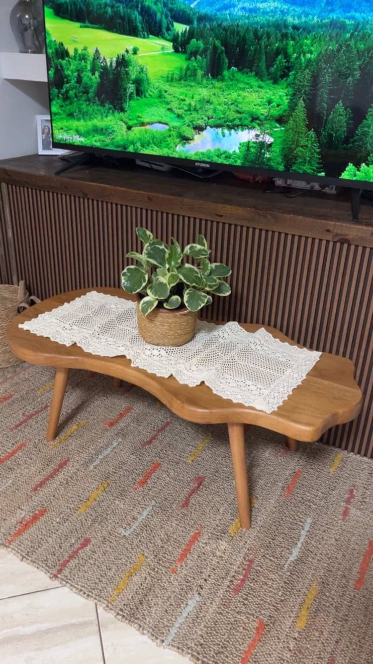 طاولة وسط جيتار